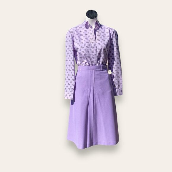 VTG professional Light purple button up with black Paisley and floral print - Picture 4 of 6